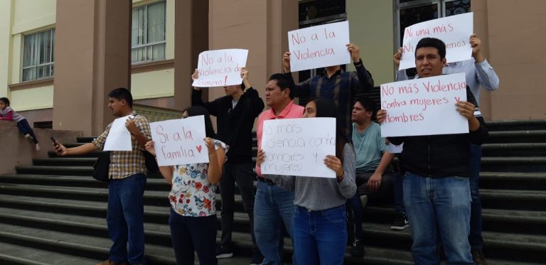 Piden igualdad de género y cese a la violencia