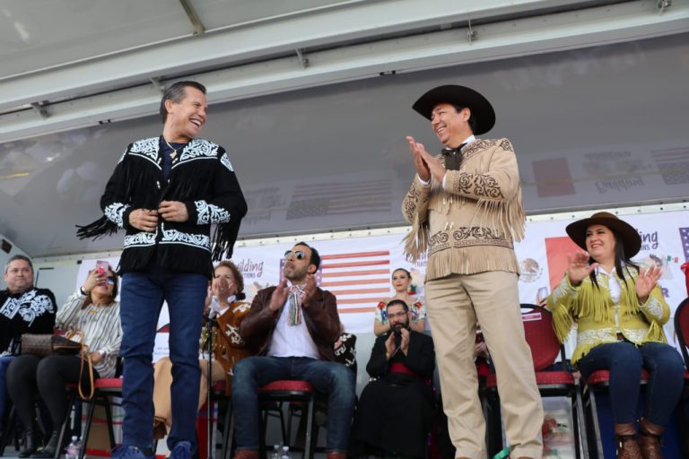 Reafirman Mario López y Trey Méndez lazos de amistad,  en presencia de Edith Márquez y Julio César Chávez