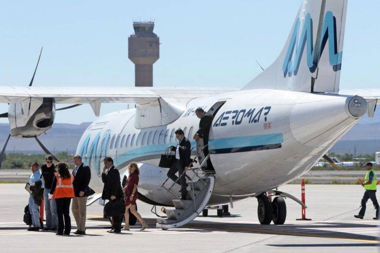 Aerolí­neas cancelan vuelos ante baja demanda por coronavirus