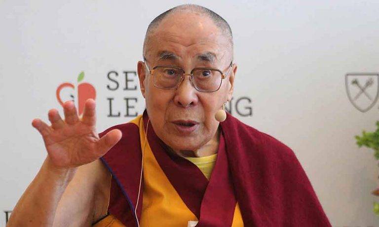 Rezar no es suficiente ante pandemia: Dalai Lama