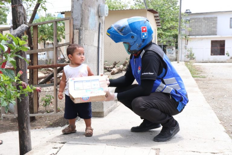Asociación Civil regaló pizzas a los niños en su dí­a
