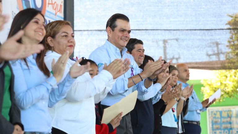 Adelanta Rivas de nuevo pago de Becas Municipales