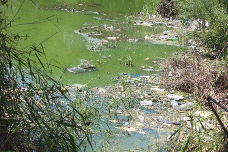 Gobierno de Tamaulipas exhorta a limpiar drenes y canales para prevenir y evitar inundaciones en colonias.