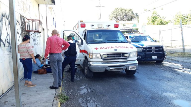 Pierde el equilibrio, cae y se fractura un brazo