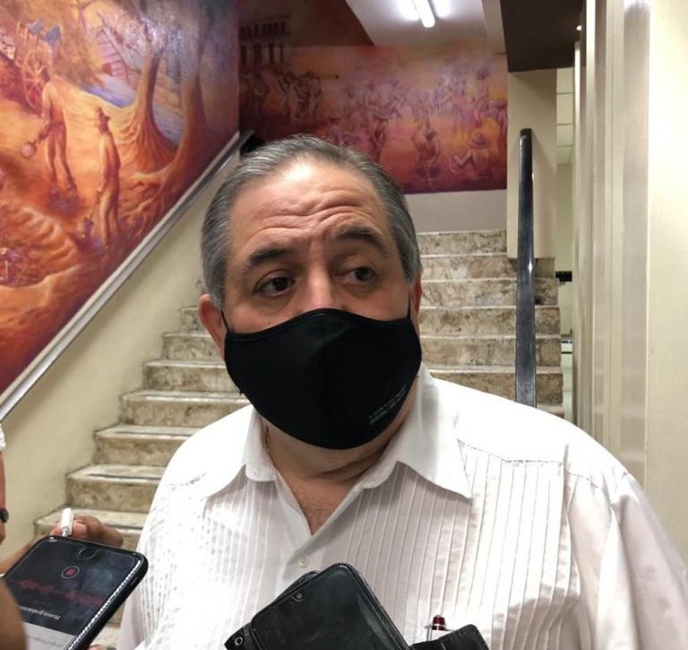 Continuarán cerrados este domingo los panteones municipales: Federico Fernández