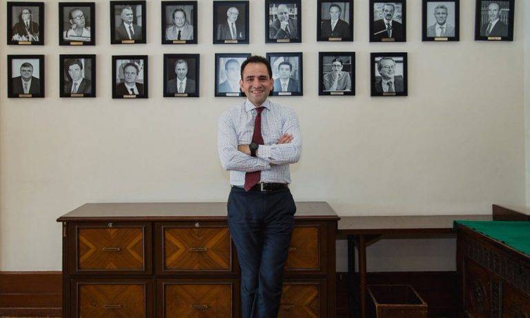 Secretario de Hacienda da positivo a COVID-19