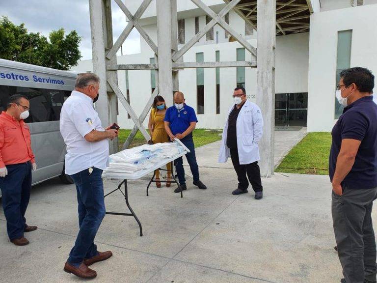 Apoya y entrega club de leones de Reynosa Internacional insumos al Hospital 270 del IMSS