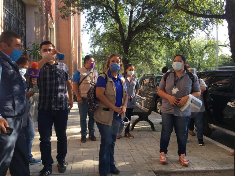 Trabajadores denuncian simulación en medidas sanitarias