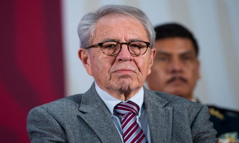 Desmienten que secretario de Salud se encuentre hospitalizado