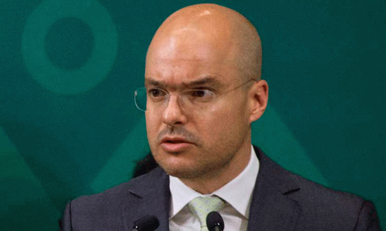 AMLO sustituye a David León por Pedro Zenteno Santaella tras videoescándalo