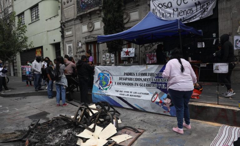 Afirman que CNDH seguirá tomada pese a diferencias