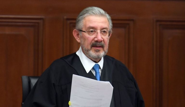 Propone Ministro rechazar consulta sobre juicio a ex Presidentes