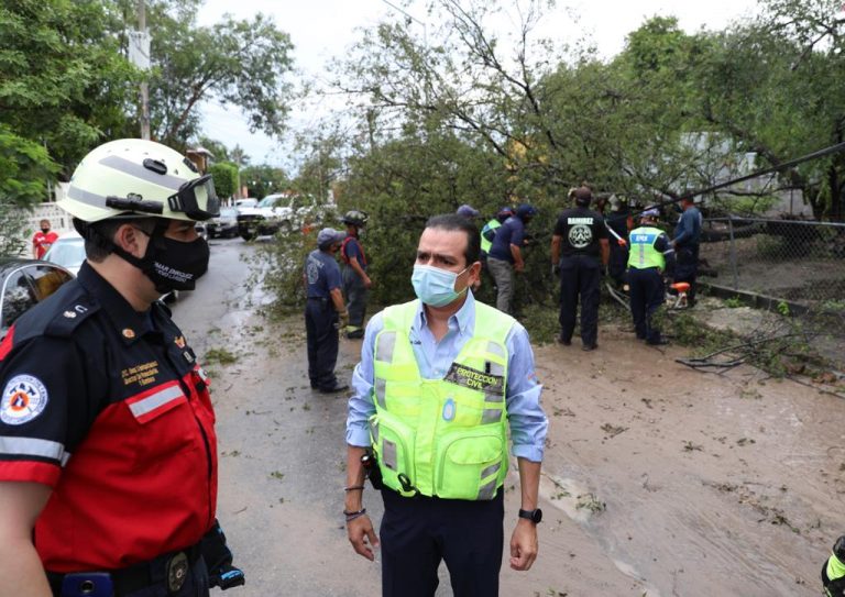 Estamos atentos, vienen más lluvias: Enrique Rivas