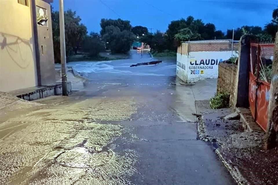 Se desborda presa en Zacatecas; reportan inundaciones