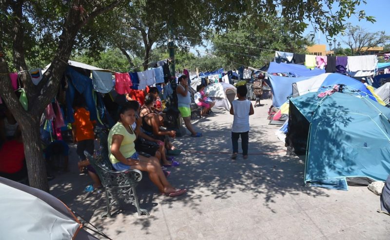 Anuncia Alcalde de Reynosa la reubicación de migrantes