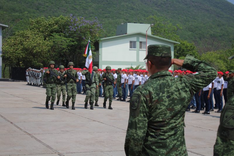 Toma de protesta de Bandera del personal de Conscriptos del Servicio Militar Nacional clase 2003
