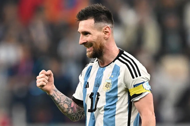 ¡The GOAT! Messi provoca la locura en las calles de Argentina