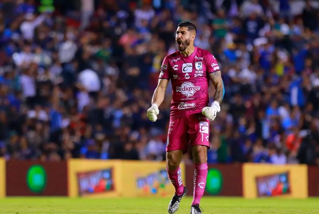 Querétaro y Cruz Azul empataron en su partido pendiente
