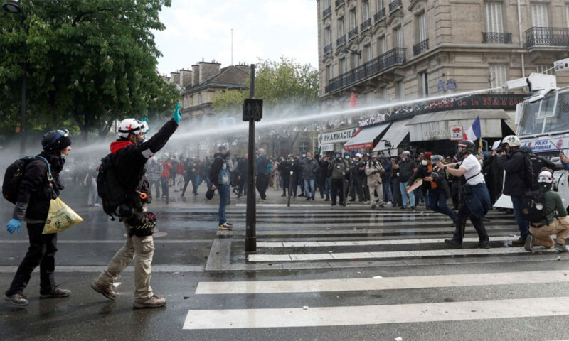 Cientos de miles de franceses en la calle contra reforma de pensiones