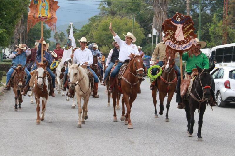Presidente municipal de Victoria participa en cabalgata «Ruta del Cuerudo».