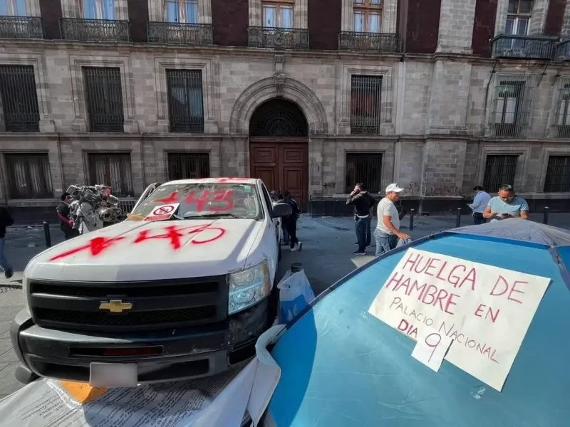 Protestas por el caso Ayotzinapa son una provocación en contra de mi gobierno: AMLO