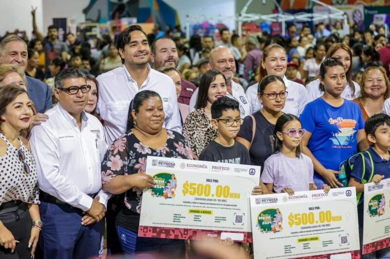 Inauguró el Presidente Carlos Peña Ortiz la Feria de Regreso a Clases 2024 que ofrece grandes descuentos a estudiantes