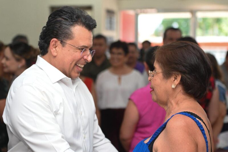 Festejan a madres sindicalizadas del Ayuntamiento de Victoria