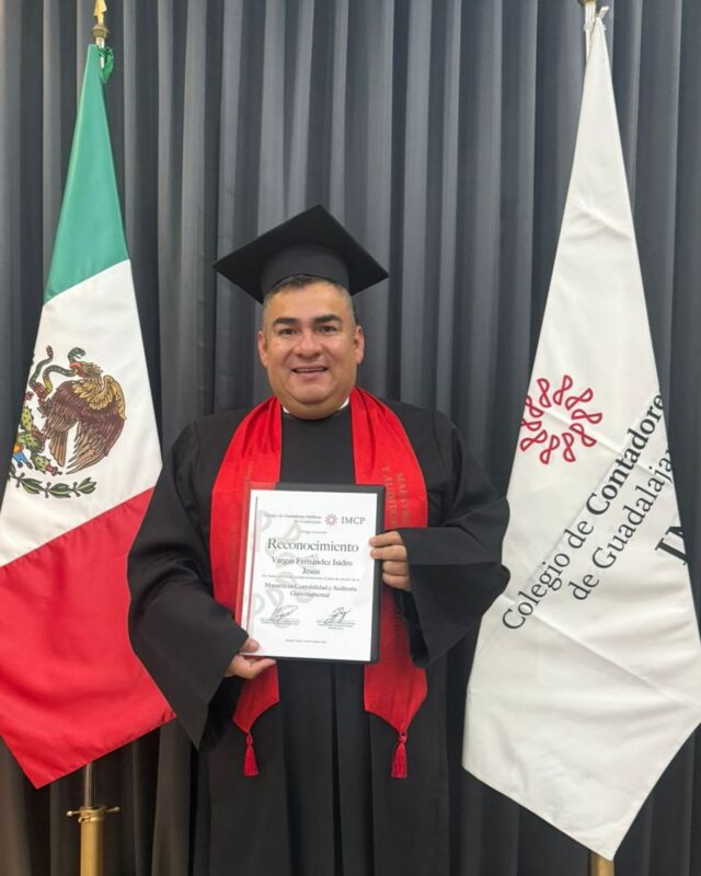 El Diputado Isidro Vargas recibe el Grado de Maestría en Contabilidad y Auditoría Gubernamental