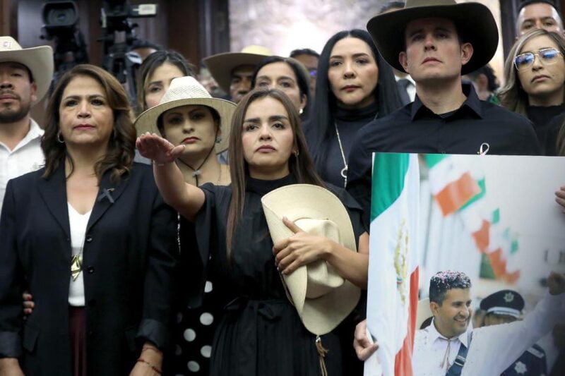 Grecia Itzel Quiroz García asume la presidencia municipal de Uruapan y promete continuar el legado de Carlos Manzo