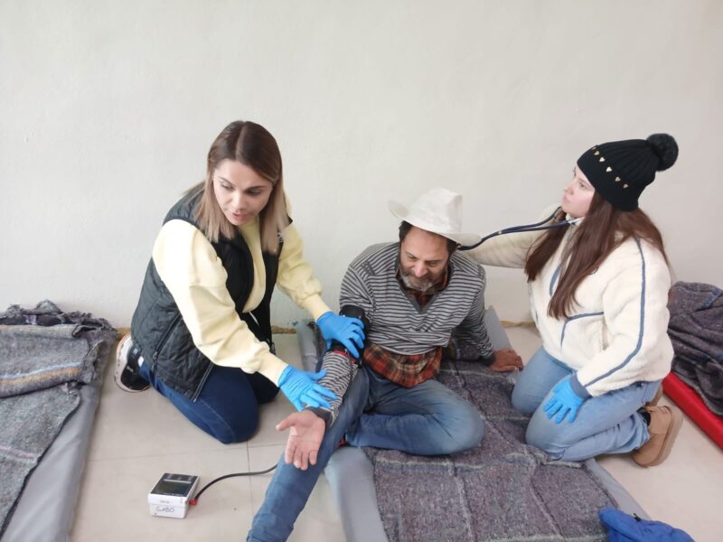 Atienden a seis personas en albergue del Polideportivo por frío