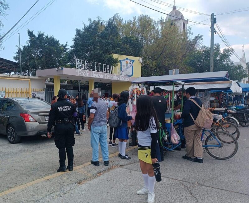 Atienden reporte de riña en Secundaria 7; no hallan pelea en el lugar