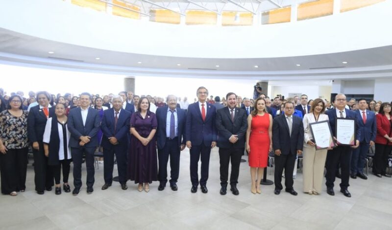 Las y los maestros son el corazón de la transformación: Américo Villarreal