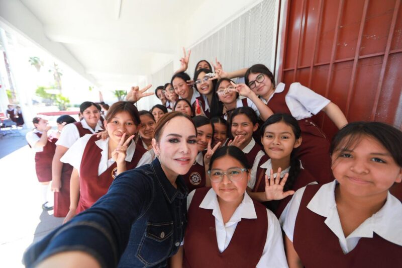 Gobierno de Nuevo Laredo concluye gira de entrega de obras en planteles educativos