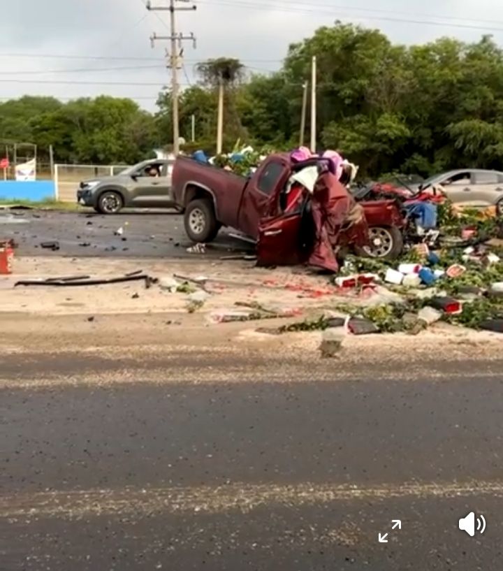 Choque frontal bloquea carretera Victoria-Monterrey