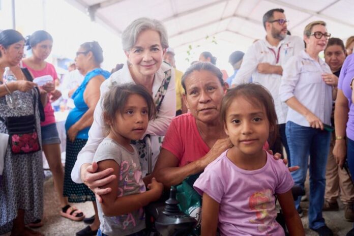 DIF-072-2026.-Américo y María de Villarreal benefician a miles en González a través de la brigada Transformando Familias (6)